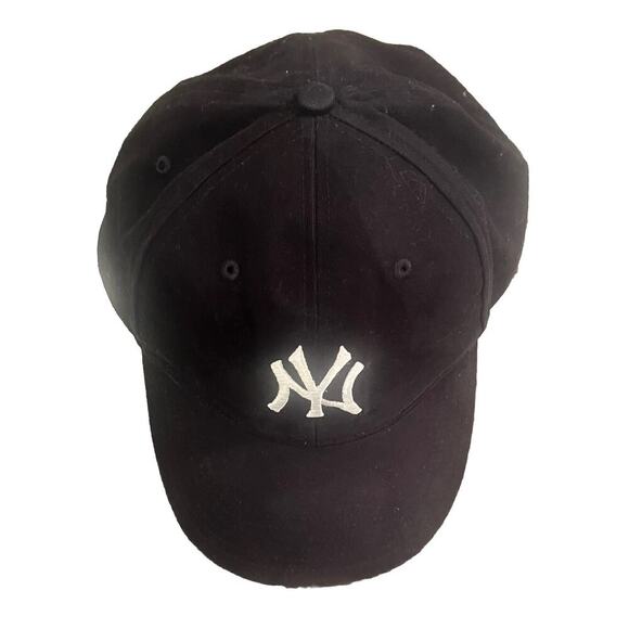 New York Yankees MLB Fan Favorite Navy Blue MVP Hat Cap Adult Merchandise -Nice! - Picture 2 of 6
